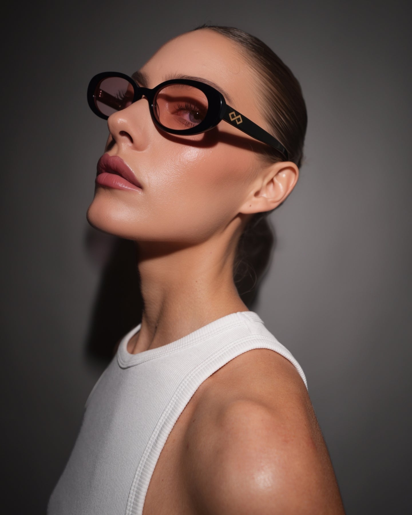Get Women’s Sunglasses in Pink Colour – Shop Online in USA, UK, Canada & United Arab Emirates
